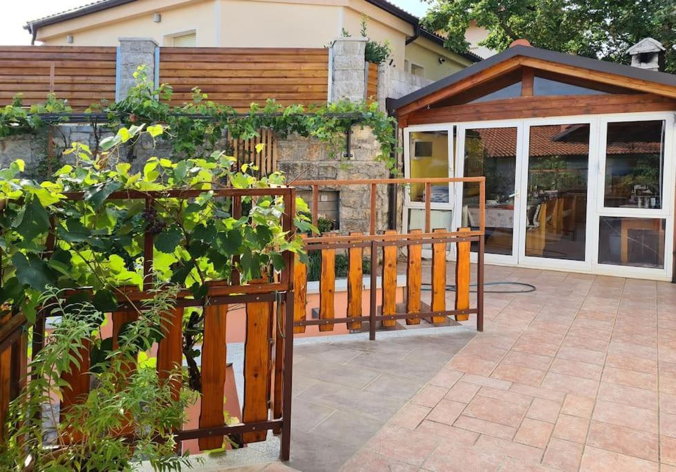 Hisa Idej Apartment Sezana Ngoại thất bức ảnh