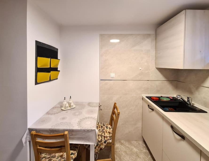 Hisa Idej Apartment Sezana Ngoại thất bức ảnh